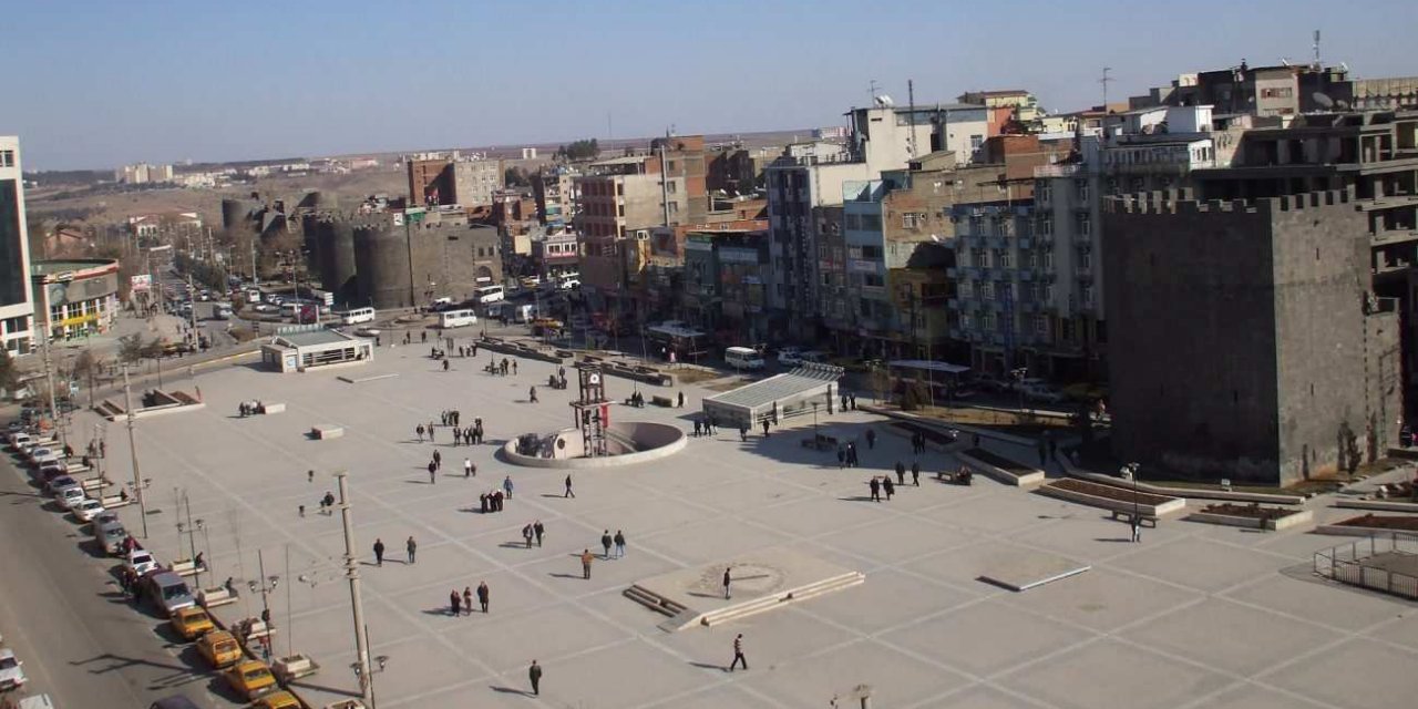 Diyarbakır'da O Partinin İl Başkanı İstifa Etti
