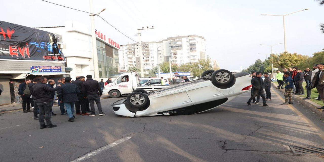 Otomobil devrildi: 1 kişi yaralandı