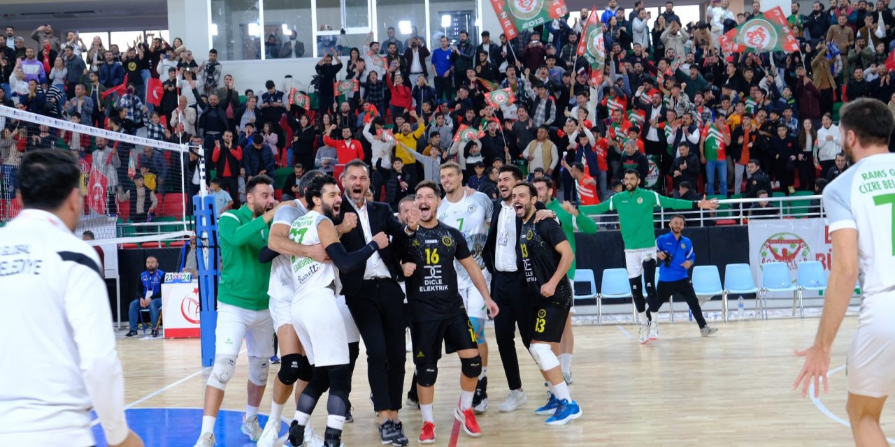 Cizre'de bin 500 kişilik spor salonu açıldı, ilk maçta Cizre Belediyespor geçit vermedi