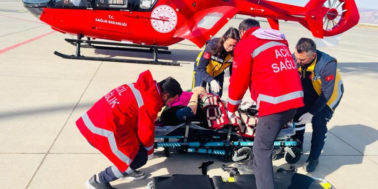 Şırnak'ta Ambulans Helikopter 75 Yaşındaki Yaşlı Kadın İçin Havalandı