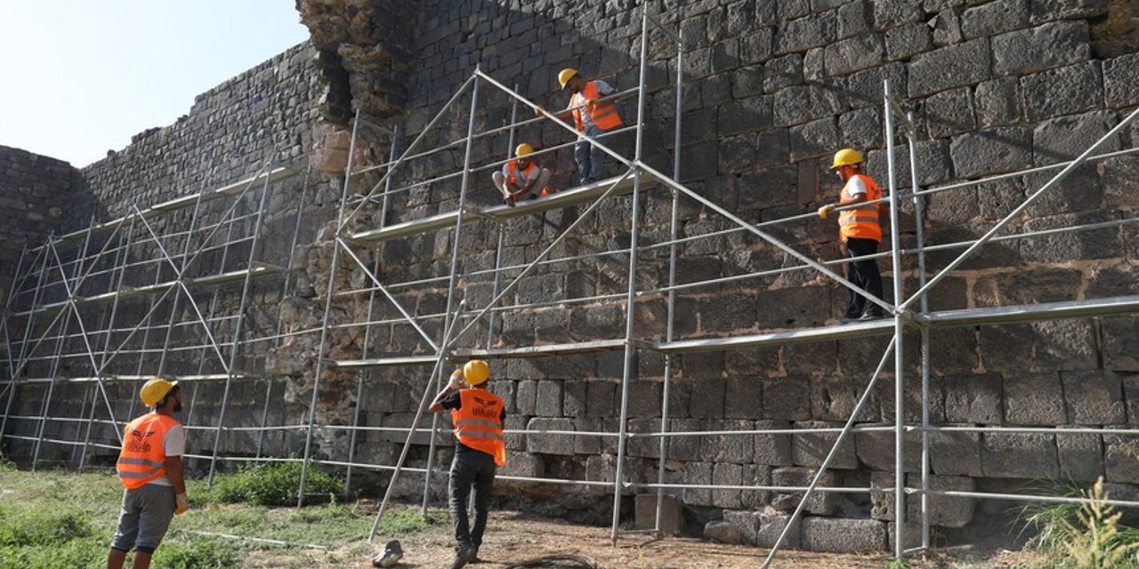 Tarihi yapı restorasyonu sırasında facia: 1 işçi öldü