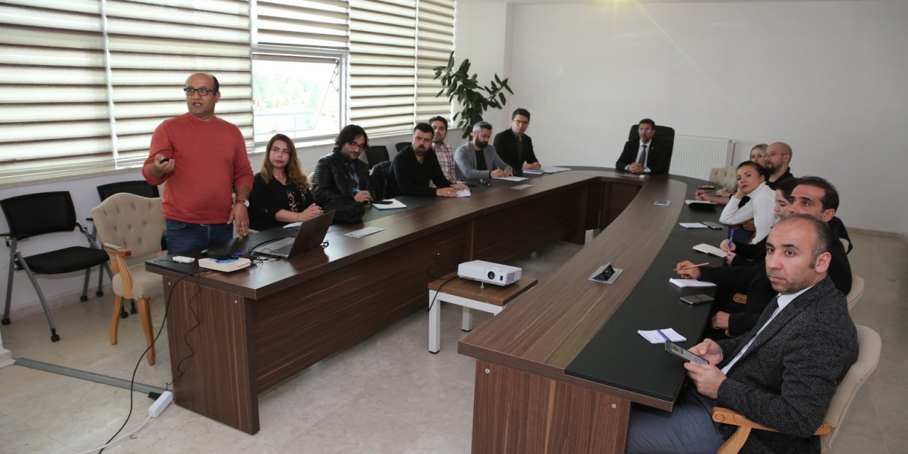 Şırnak Üniversitesi'nde AYEP Bilgilendirme Toplantısı Yapıldı