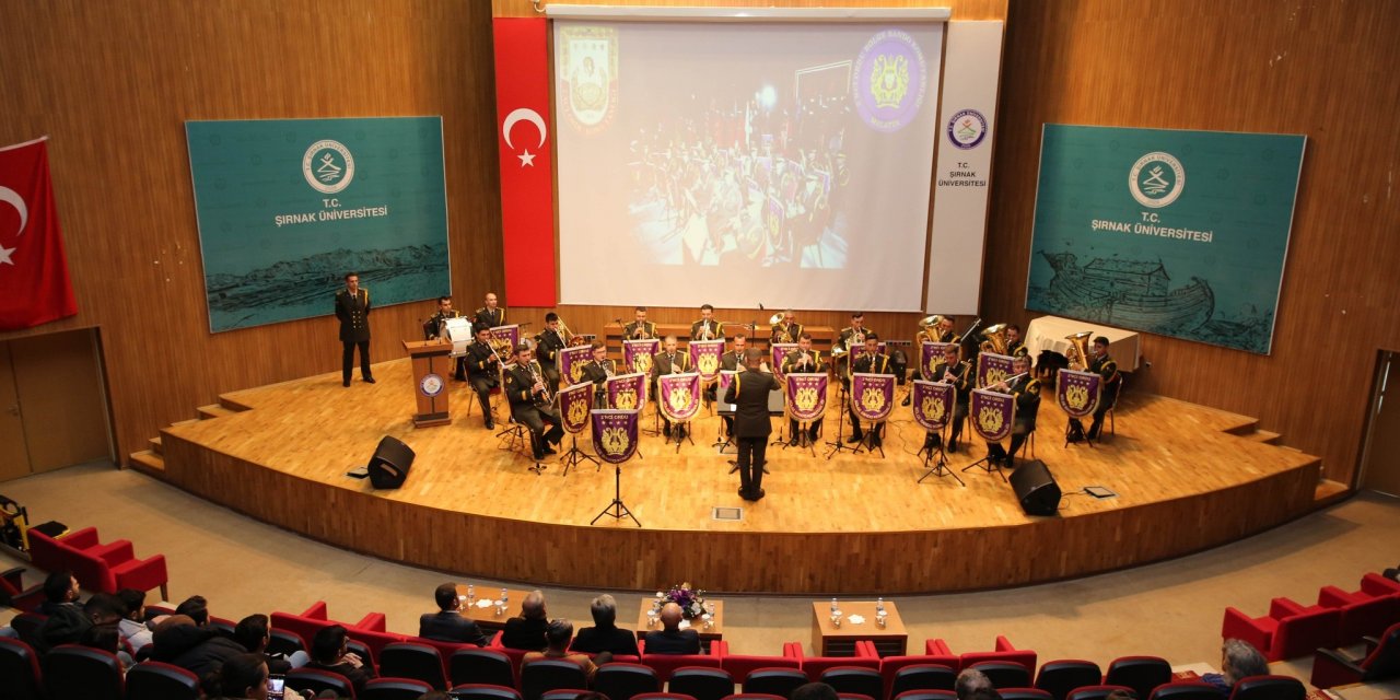 Malatya 2. Ordu Bölge Bando Komutanlığı Korosundan Şırnak’ta Konser