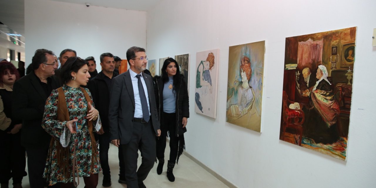 Şırnak Üniversitesi Rektörü Alkış Öğrencilerin Resim Sergisine Katıldı