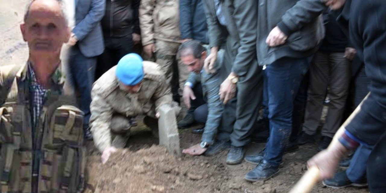 Şırnak’ta hayatını kaybeden korucubaşının mezarına Albay kendi elleriyle toprak attı