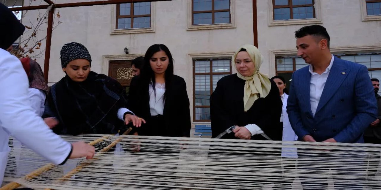 Milli Eğitim Bakan Yardımcısı Ökten, Şırnak'ta Şal, Şapik Atölyesini Ziyaret Etti