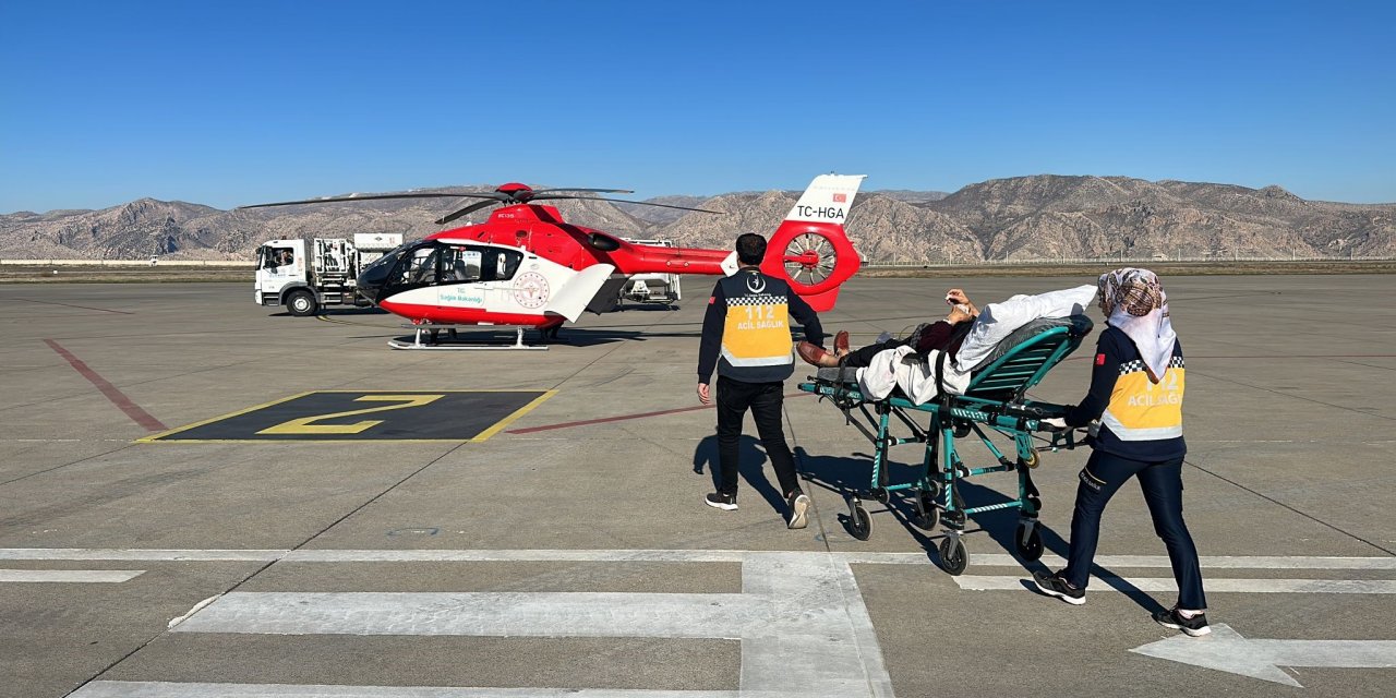 Ambulans Helikopter 82 Yaşındaki Hasta İçin Havalandı