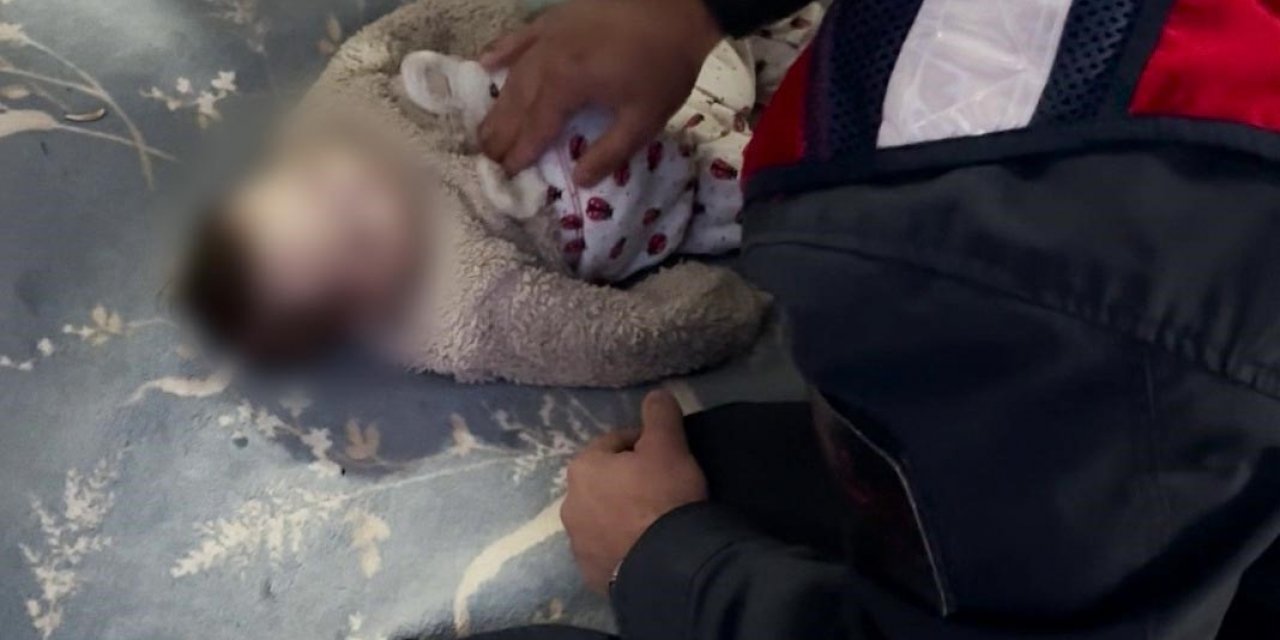 Jandarmanın Kurtardığı İkra Bebek Yaşam Mücadelesini Kaybetti