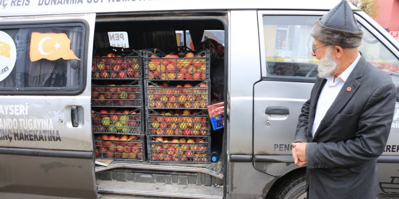 "Elmacı dede" bahçesinden topladığı 1 ton elmayı Şırnak'taki askerlere getirdi