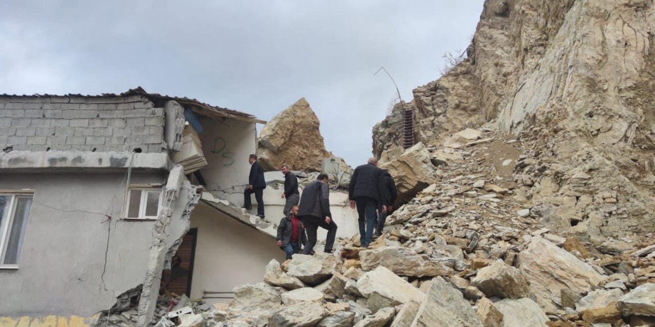 Şırnak’ta evi zarar gören vatandaşa belediye yardım edecek