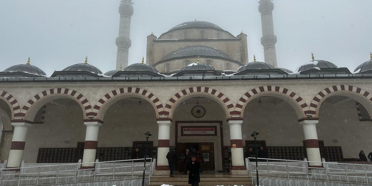 Şırnak’ta Cami Cemaati Üşüyor