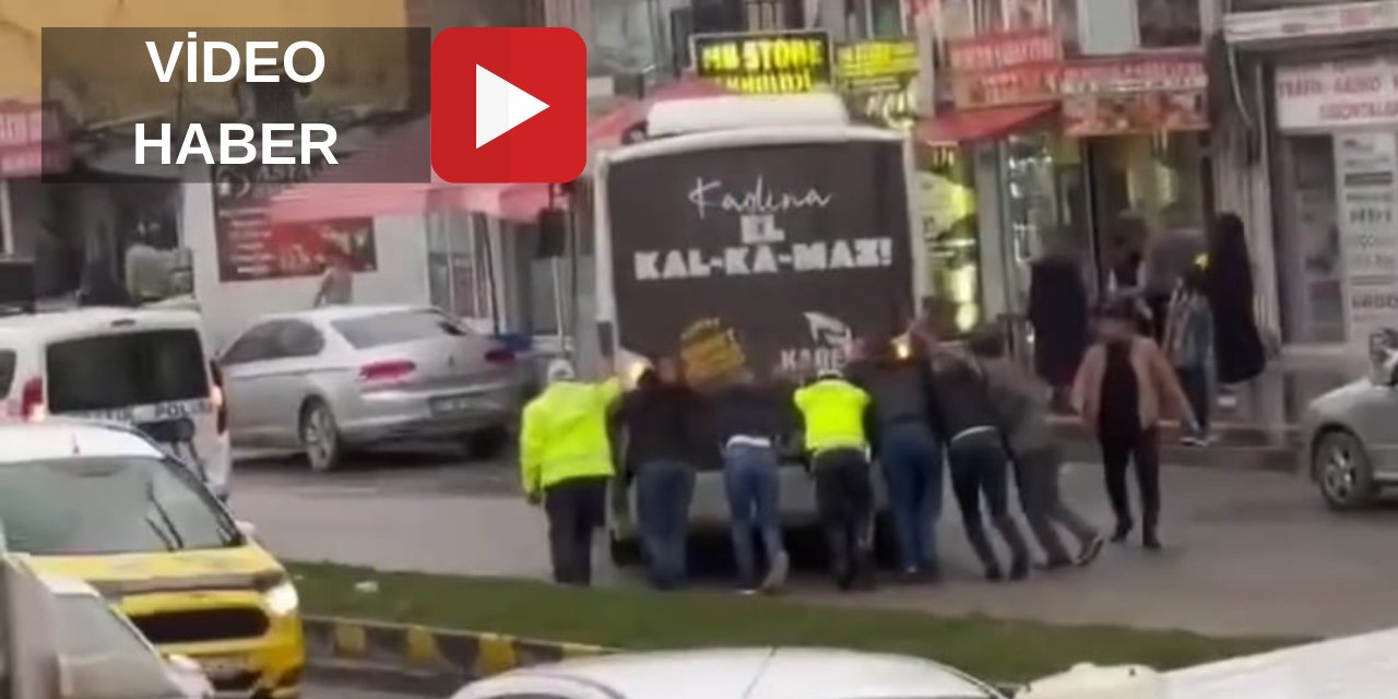 Şırnak'ta Polis Ekipleri Yolda Bozulan Araçlara Yardım Etti