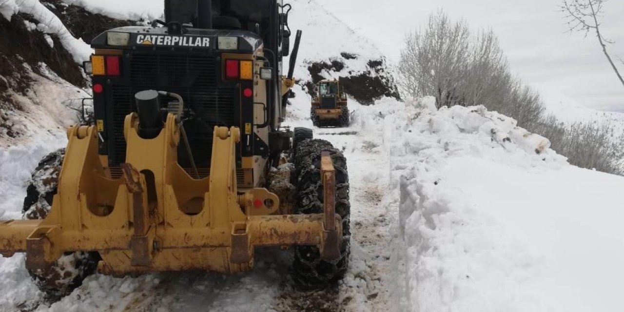 Dağ Köylerinin Bağlantı Yolu Ulaşıma Açıldı