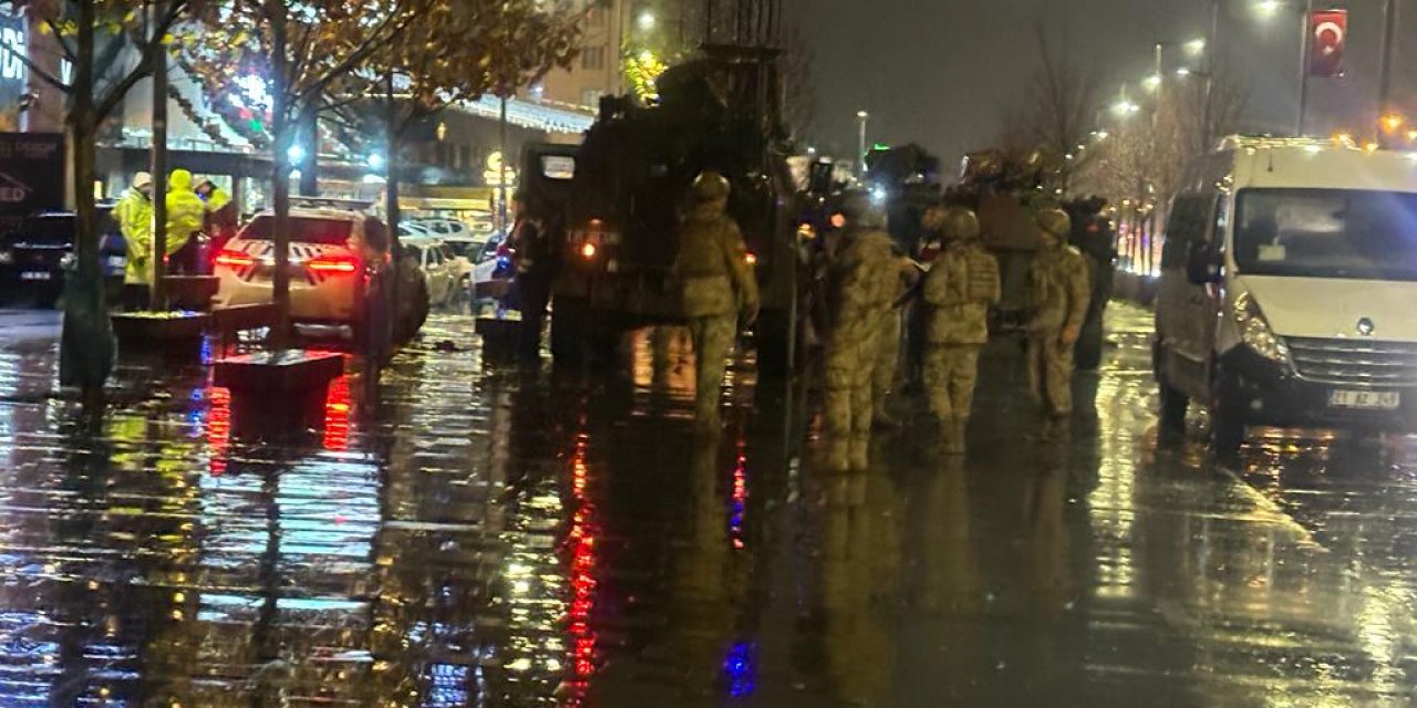 Selahattin Demirtaş yoğun güvenlik önlemleri altında hastaneye götürüldü