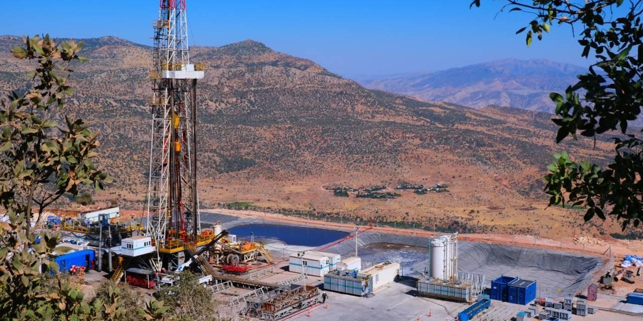 Şırnak’ın Petrolünün Ceyhan’a Ulaşması İçin 36 Kilometrelik Boru Hattın Yarısı Döşendi
