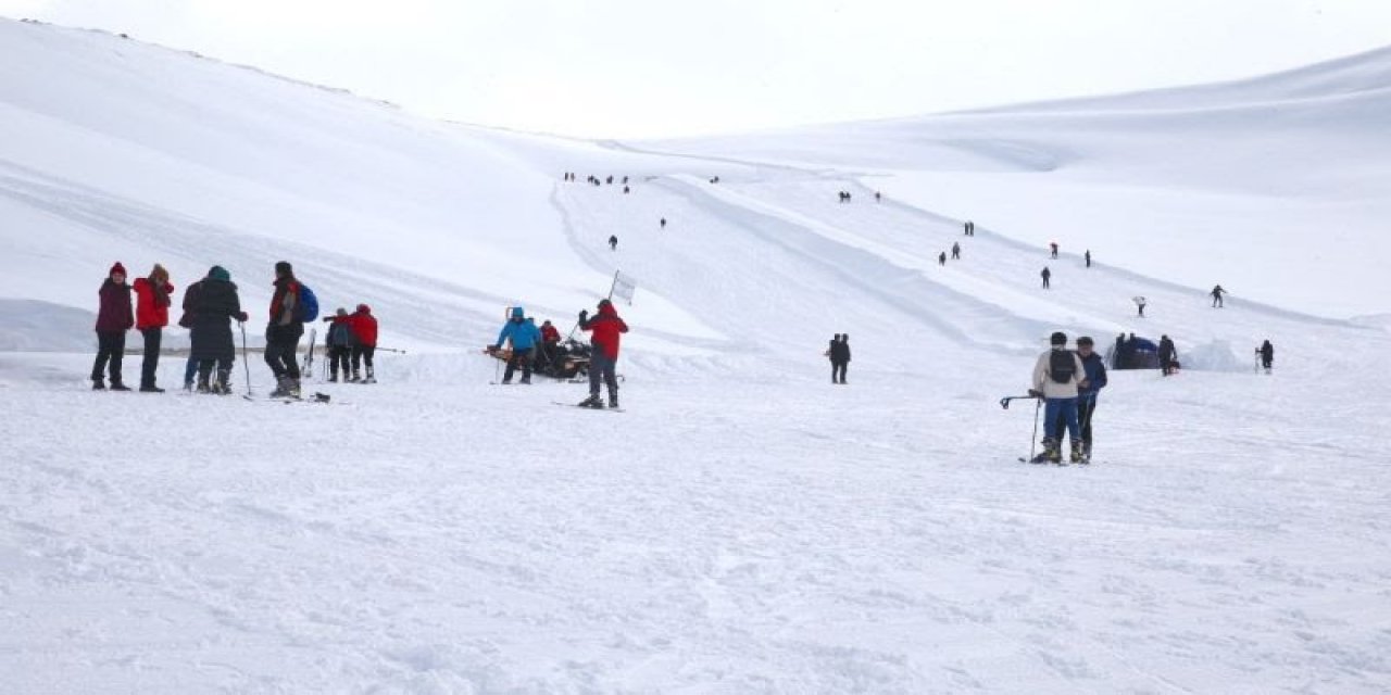 Hakkari'deki kayak merkezi Türkiye’de ilk sırada yer aldı