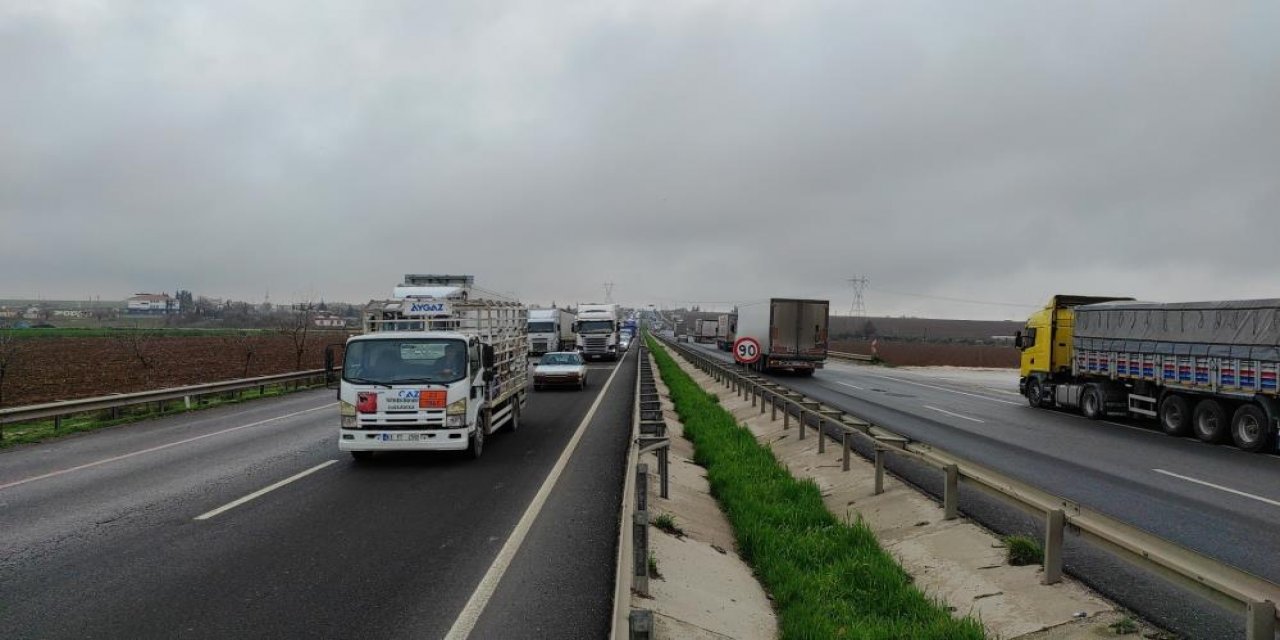 Taşkın nedeniyle kapanan Şanlıurfa - Mardin karayolu yeniden trafiğe açıldı