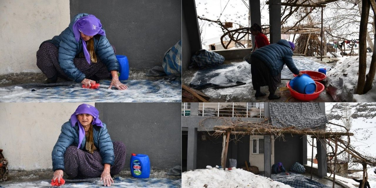 Şırnaklı Annelerin Kışla İmtihanı: Eksi 16 Derecede Dışarıda Halı Yıkıyorlar