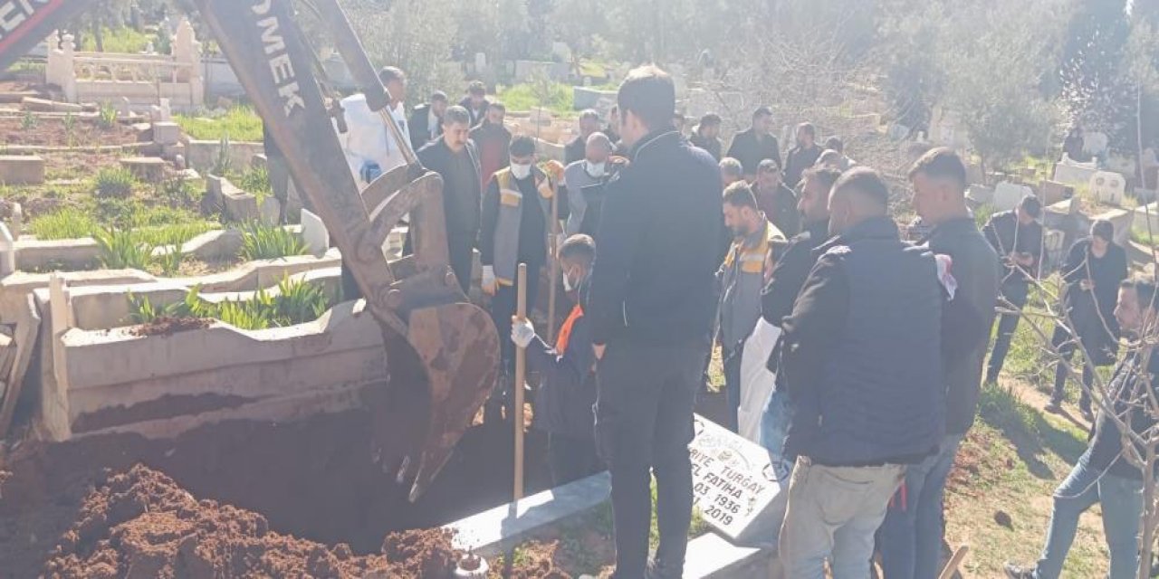 Almanya'da cinayet! Mardin'de mezar açtırdı