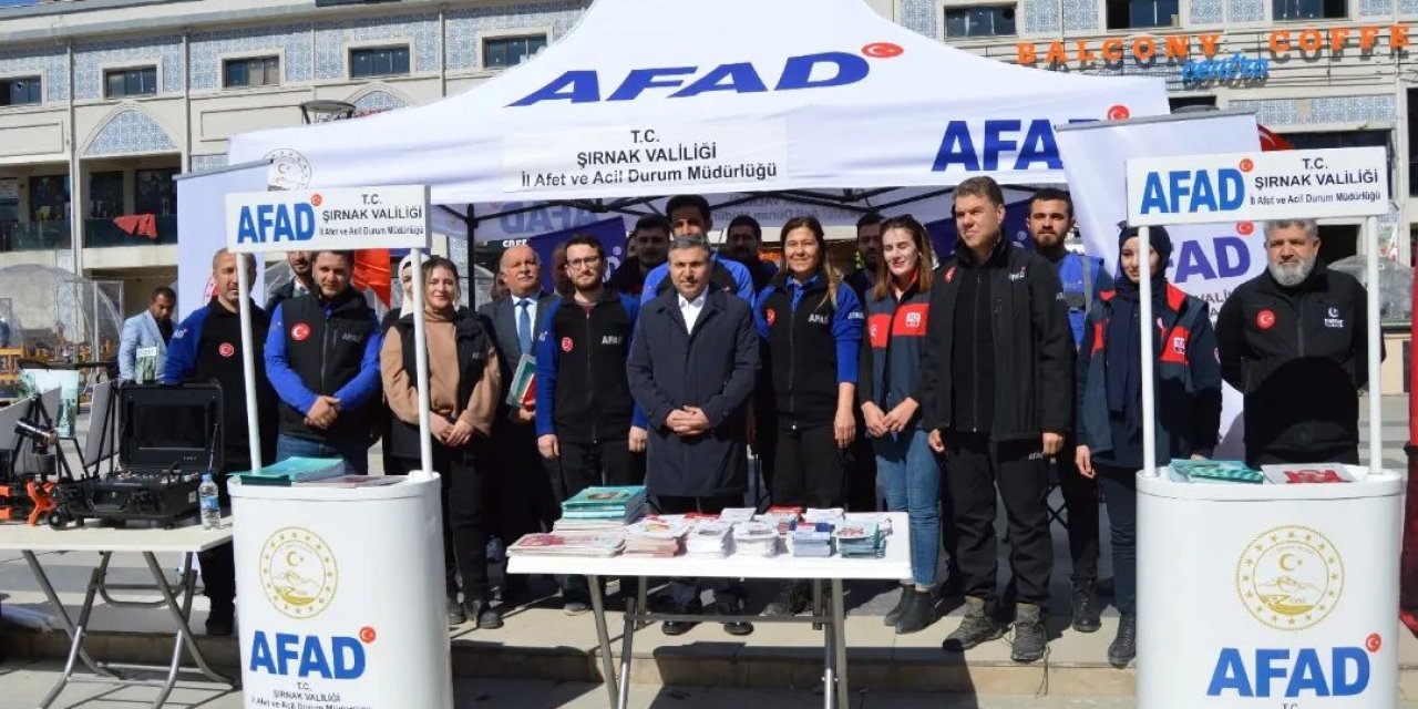 Şırnak Halkı Deprem Haftası'nda Bilinçlendi: Vali Atay'ın Katılımıyla Etkinlik Düzenlendi