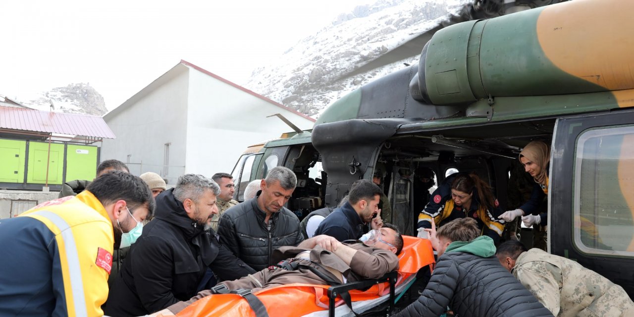 Şırnak'ta Kalp Krizi Geçiren Vatandaşın İmdadına Askeri Helikopter Yetişti