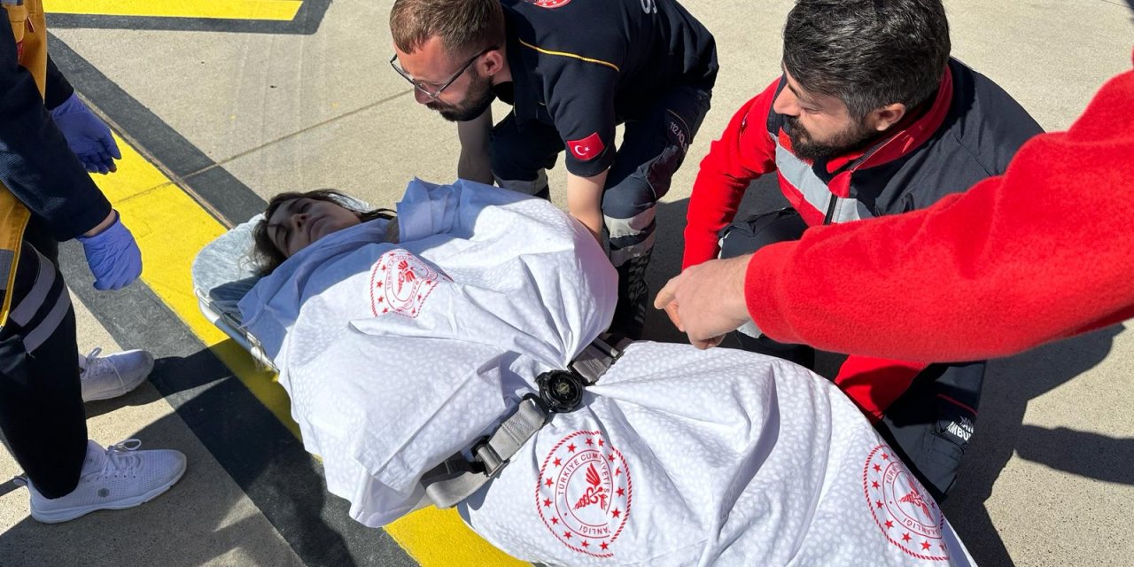 Hamile Kadın Ambulans Helikopter İle Diyarbakır'a Sevk Edildi