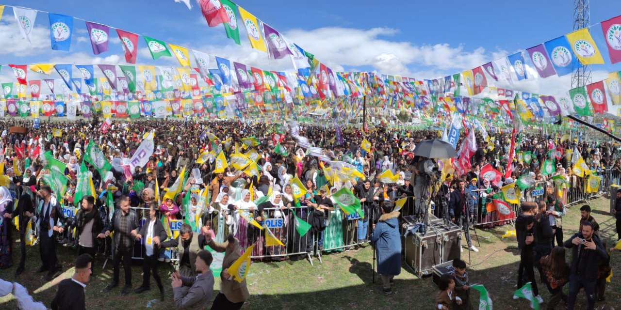 Şırnak’ta Nevruz büyük bir coşkuyla başladı