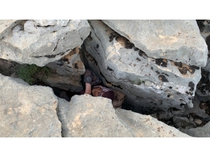 Adıyaman'da 3 gündür kayıp olarak aranan alzaymır hastası yaşlı kadın kayalıkların arasında bulundu