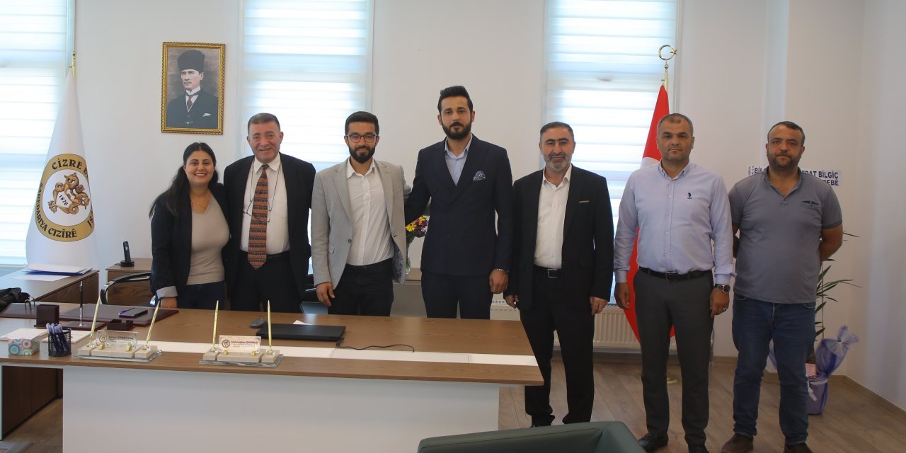 CHP Heyeti Cizre Belediye Eş Başkanlarını Ziyaret Etti