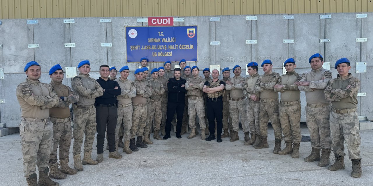 Selçuk Bayraktar'dan Şırnak'taki Askeri Birliklere Ziyaret