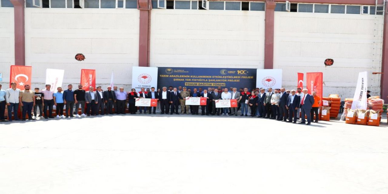 Şırnak'ta 2 milyon TL değerinde sertifikalı tohum dağıtımı yapıldı