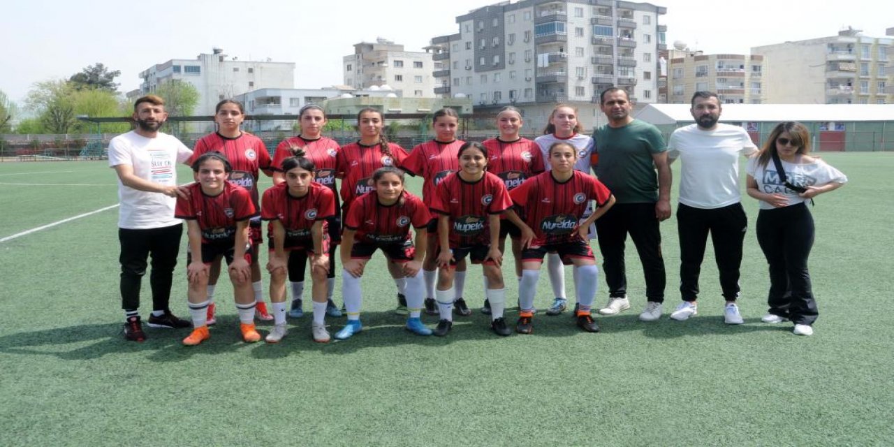 Cizre Kadın Futbol Takımı, 2.lig için play-offlarda oynamaya hak kazandı