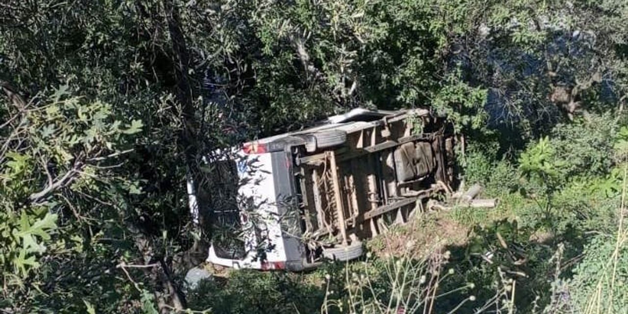 15 yaşındaki çocuğun kullandığı minibüs uçuruma devrildi, 1 ölü