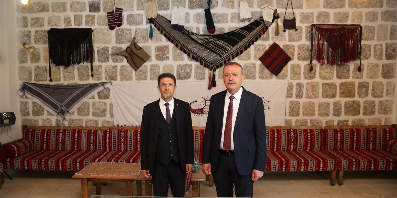 Bitlis Eren Üniversitesi Rektörü’nden Şırnak Üniversitesi’ne Ziyaret
