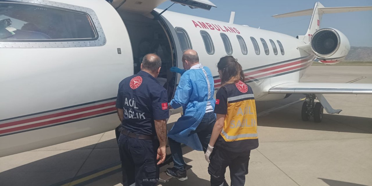 Şırnak'ta rahatsızlanan 20 günlük bebek ambulans uçakla sevk edildi