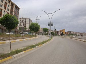 ŞIRNAK SOKAĞA ÇIKMA KISITLAMASINA UYDU