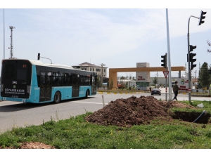 Diyarbakır Büyükşehir Belediyesi, OSB'ye olan otobüs sefer sayısını artırdı