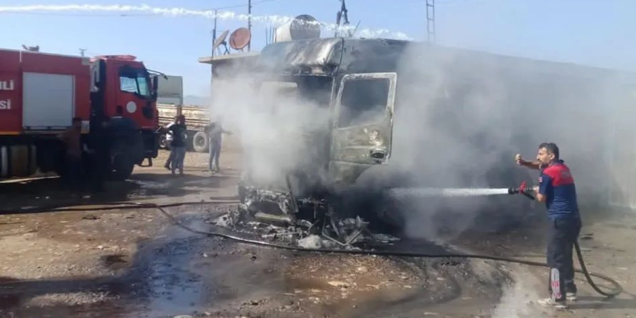 Silopi’de Alev Alan Tırda Yaralanan Şoför Hayatını Kaybetti