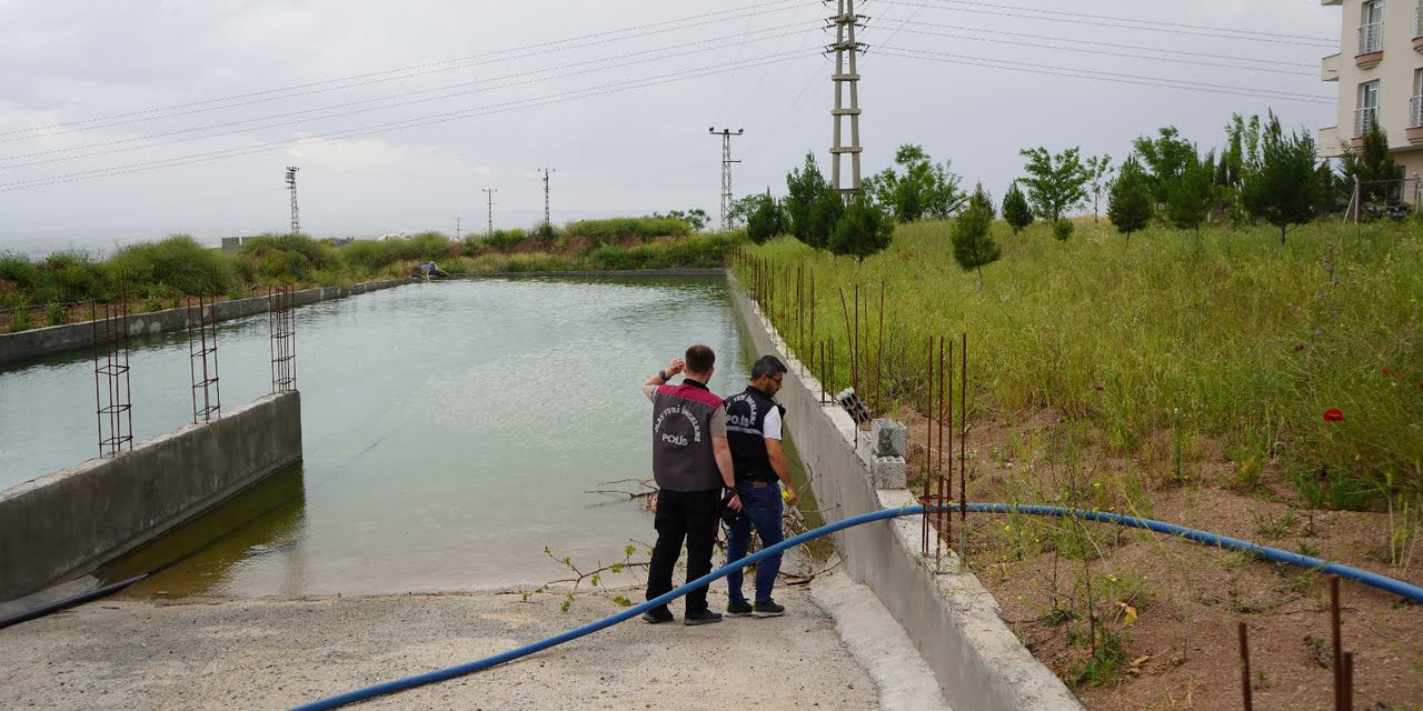 Sulama kanalında bir çocuk ölü olarak bulundu