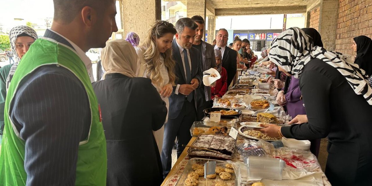 Güçlükonak'ta Filistin için kermes düzenlendi