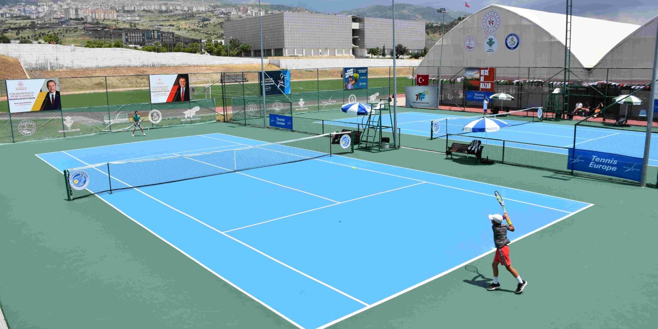 Şırnak’ta 3. Uluslararası Cudi Cup Tenis Turnuvası Heyecanla Devam Ediyor!