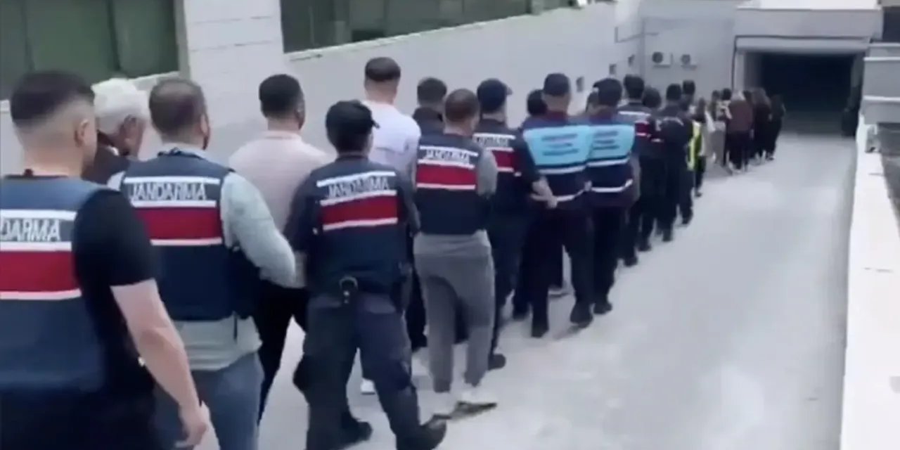 13 İlde "Yasa Dışı Bahis ve Nitelikli Dolandırıcılık" Operasyonu: 65 Şüpheli Yakalandı