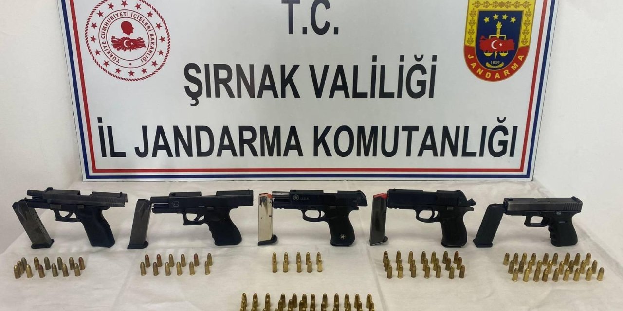 Şırnak Jandarma’dan Kaçakçılık Operasyonu! 5 Milyon TL’lik Kaçak Malzeme Ele Geçirildi