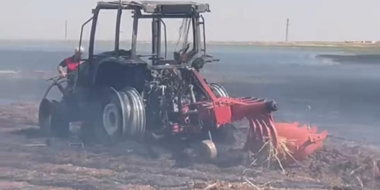 Çıkan yangında 300 dönüm buğday tarlası ve bir traktör yandı