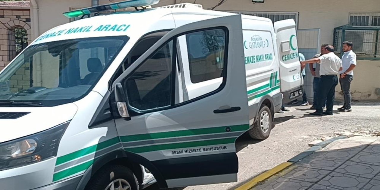 70 yaşındaki adam eşini tüfekle öldürdü