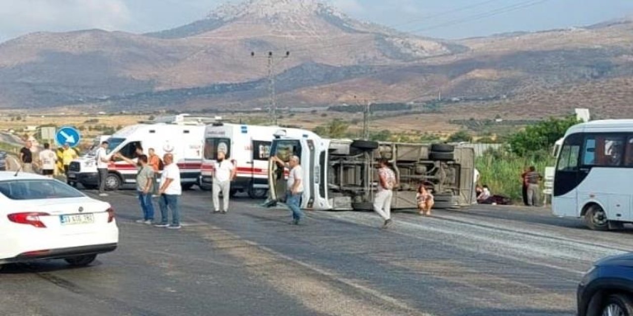 Feci Kaza: 1'i Uzman Çavuş 2 Kişi Hayatını Kaybetti 35 Kişi Yaralandı!