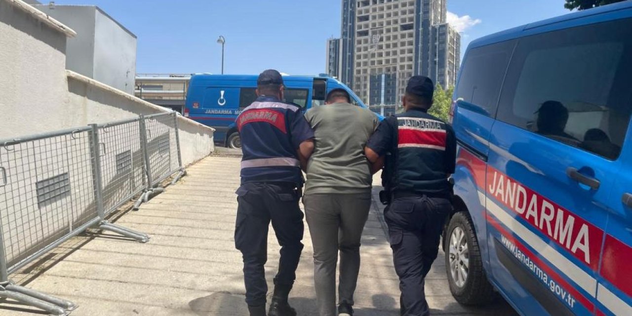Hırsızlık suçundan 20 yıl cezası bulunan firari yakalandı