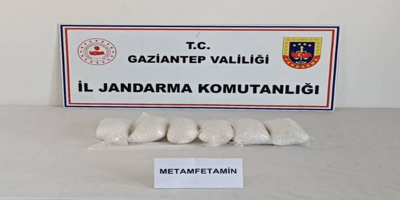 Gaziantep'te otobüste 5 kilo gram uyuşturucu operasyonla ele geçirildi
