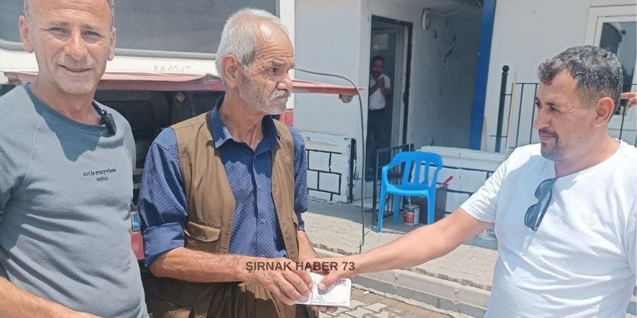 Silopi'de Örnek Davranış! 60 Bin TL'yi Bulan Şoför Sahibine Teslim Etti