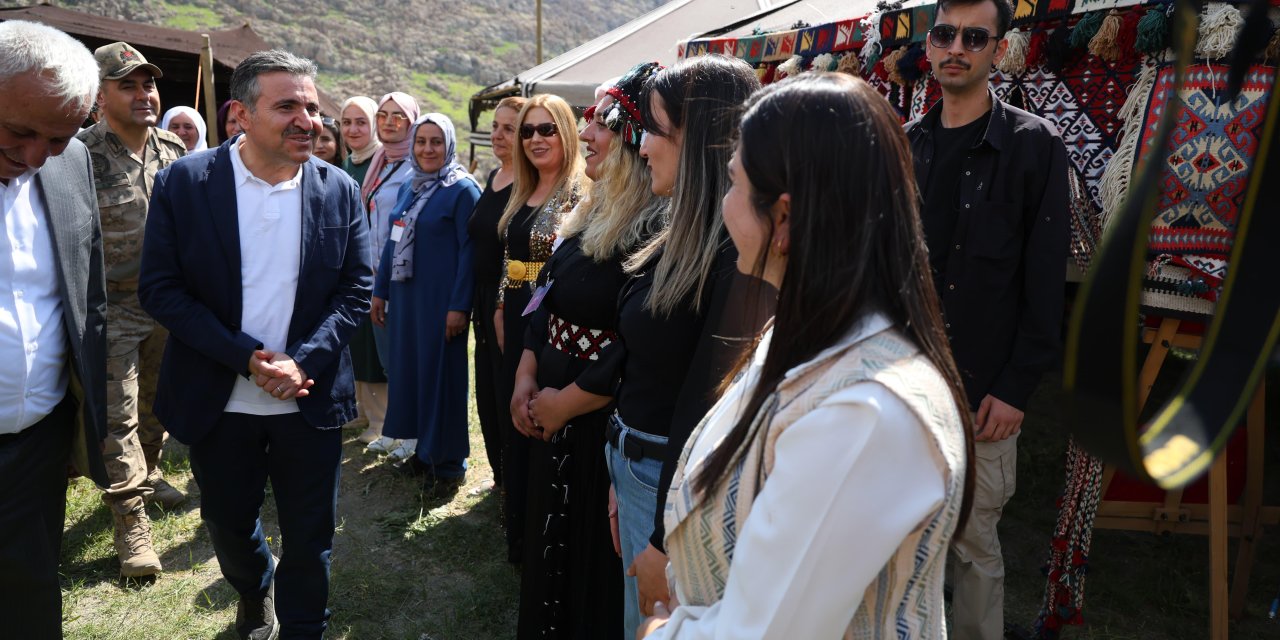 Şırnak Valisi Cevdet Atay Beytüşşebap Kuzu Kırpma Festivalinde